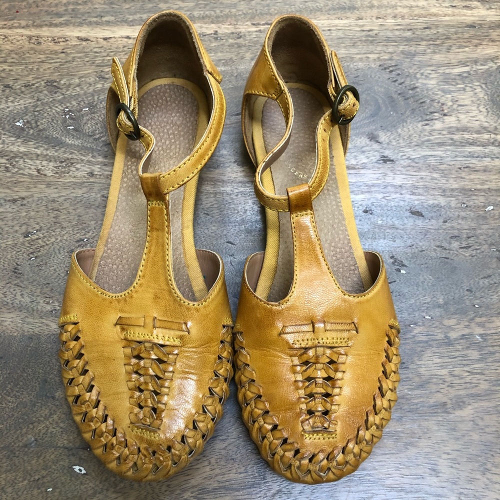 Hurache T Strap Sandals